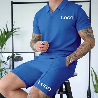 ชุดชุดออกกําลังกายฤดูร้อนปี 2024 สําหรับผู้ชาย เสื้อ T Polo สีแข็งและกางเกงสั้น